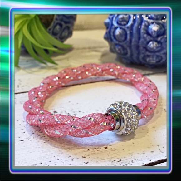 Jewelry - Pink Diamond Mesh Magnet Bracelet